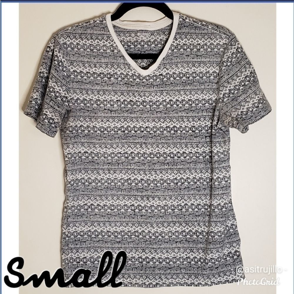 COPY - Mossimo Geometric Pattern Tee Shirt - Small - Picture 1 of 4